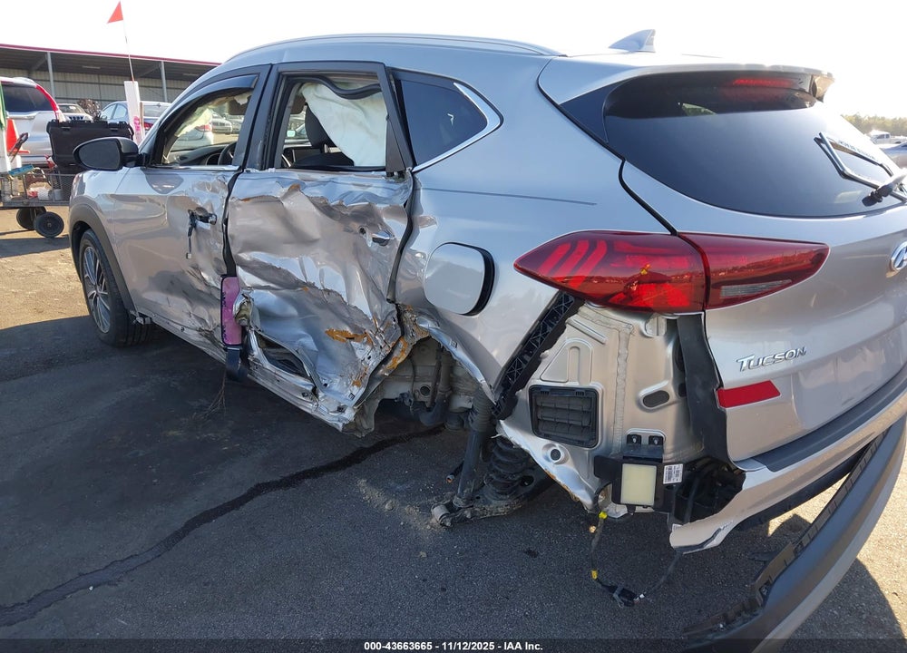 2020 HYUNDAI TUCSON VIN: KM8J33AL9LU191576