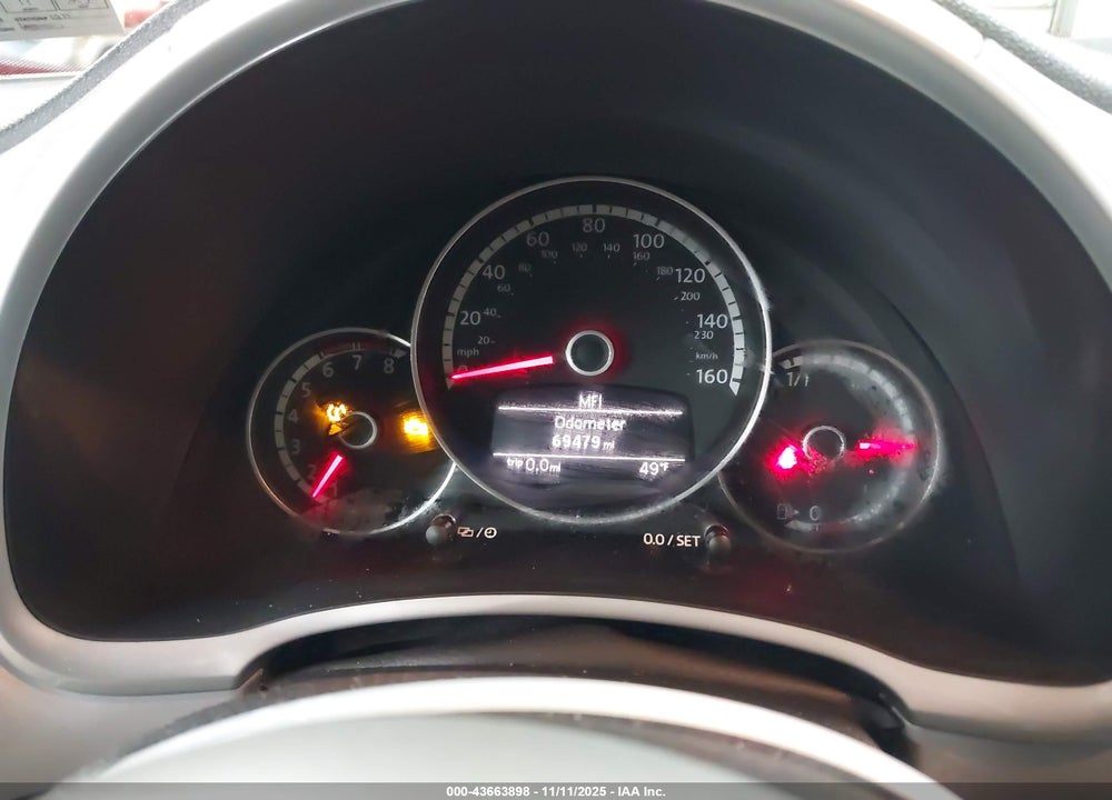 2015 VOLKSWAGEN BEETLE VIN: 3VWJ17AT0FM642790