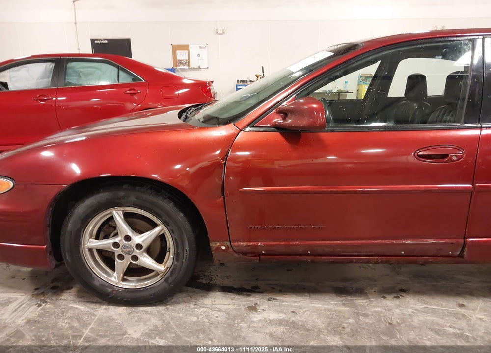 2003 PONTIAC GRAND PRIX GT VIN: 1G2WP52K93F116367