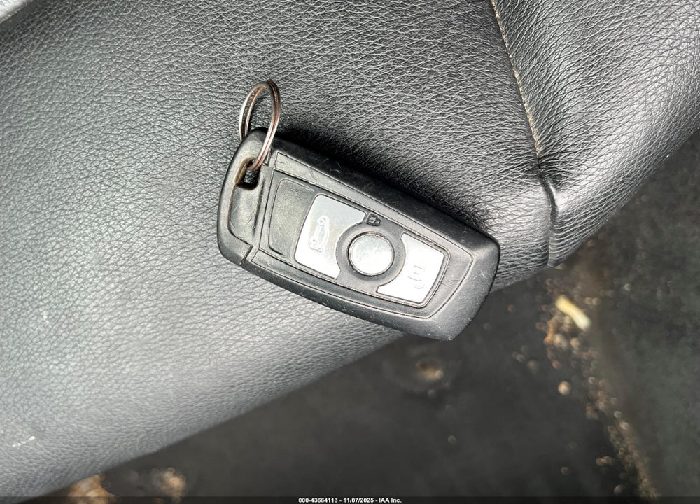 2014 BMW 3 SERIES VIN: WBA3X5C54ED558458