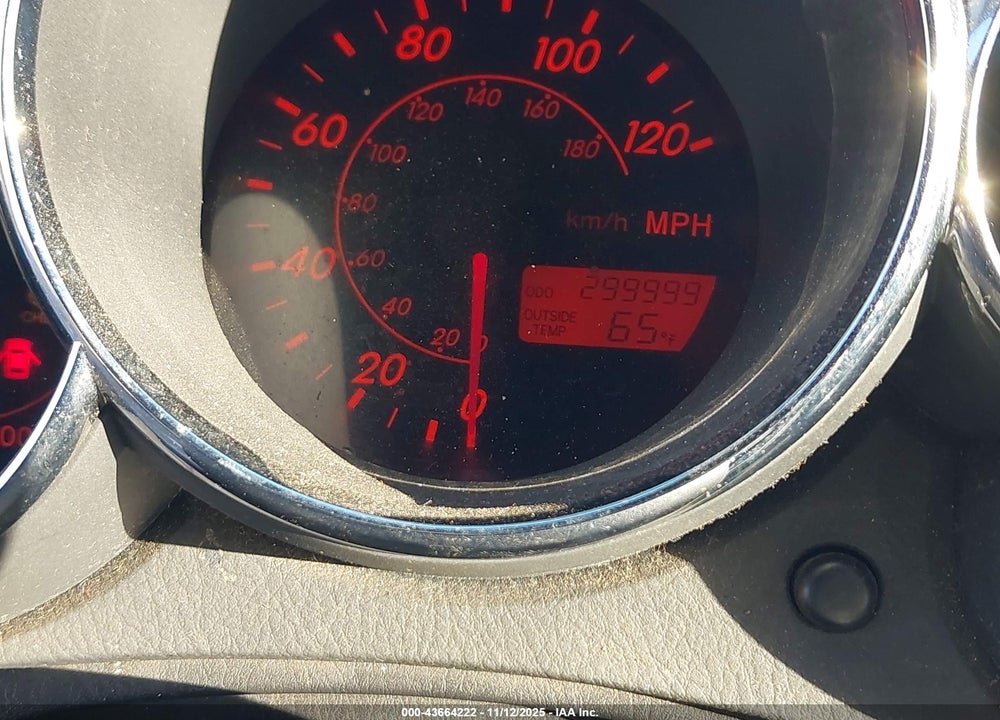 2003 TOYOTA MATRIX VIN: 2T1KR32E73C056925