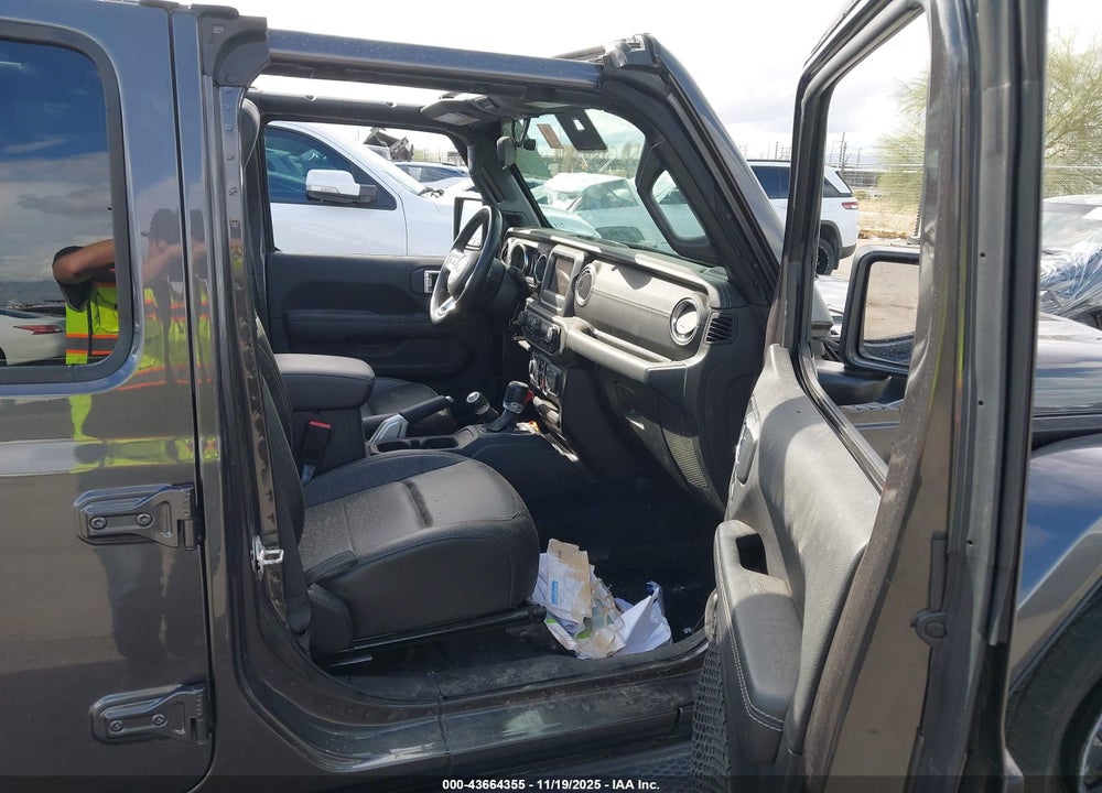 2021 JEEP WRANGLER 4XE UNLIMITED SAHARA 4X4 VIN: 1C4JJXP68MW787917