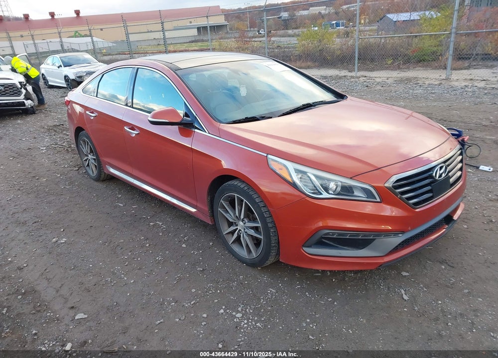 2015 HYUNDAI SONATA SPORT 2.0T VIN: 5NPE34AB5FH051655