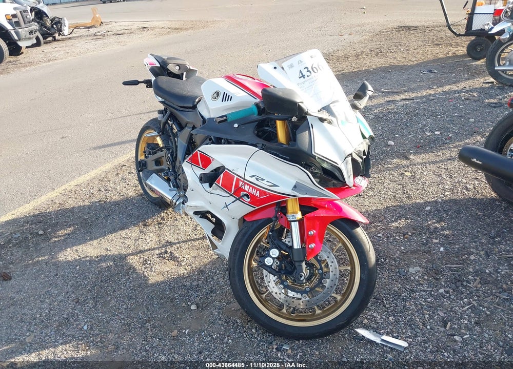 2022 YAMAHA YZFR7 VIN: JYARM38E1NA002219