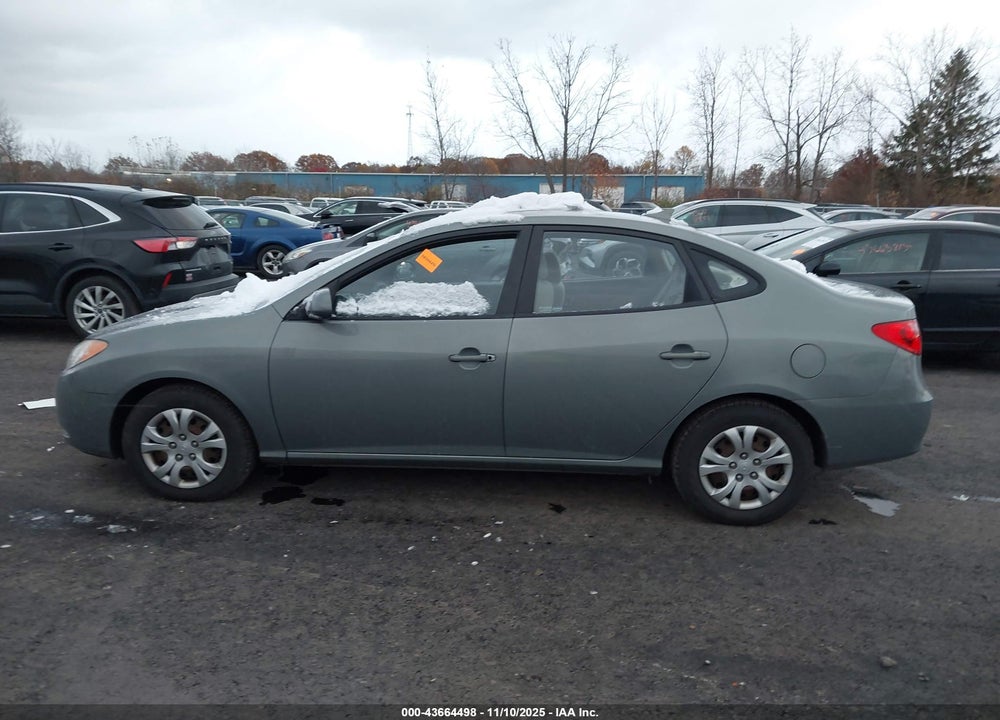 2010 HYUNDAI ELANTRA VIN: KMHDU4AD8AU022266