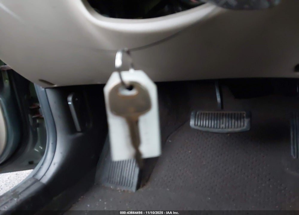 2010 HYUNDAI ELANTRA VIN: KMHDU4AD8AU022266