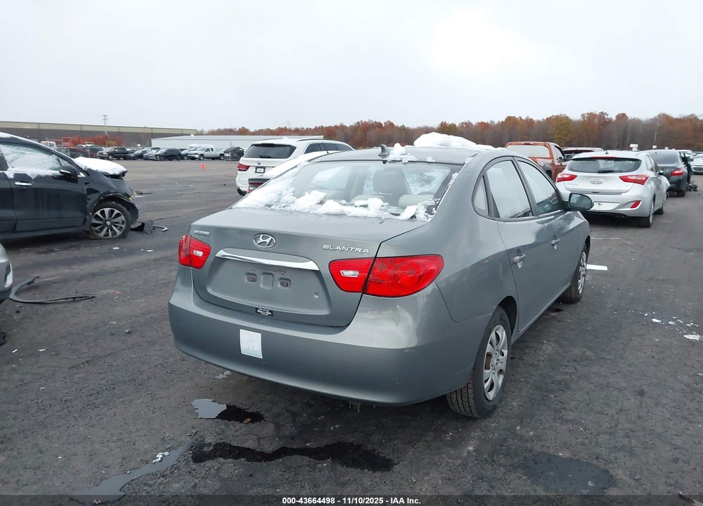 2010 HYUNDAI ELANTRA VIN: KMHDU4AD8AU022266
