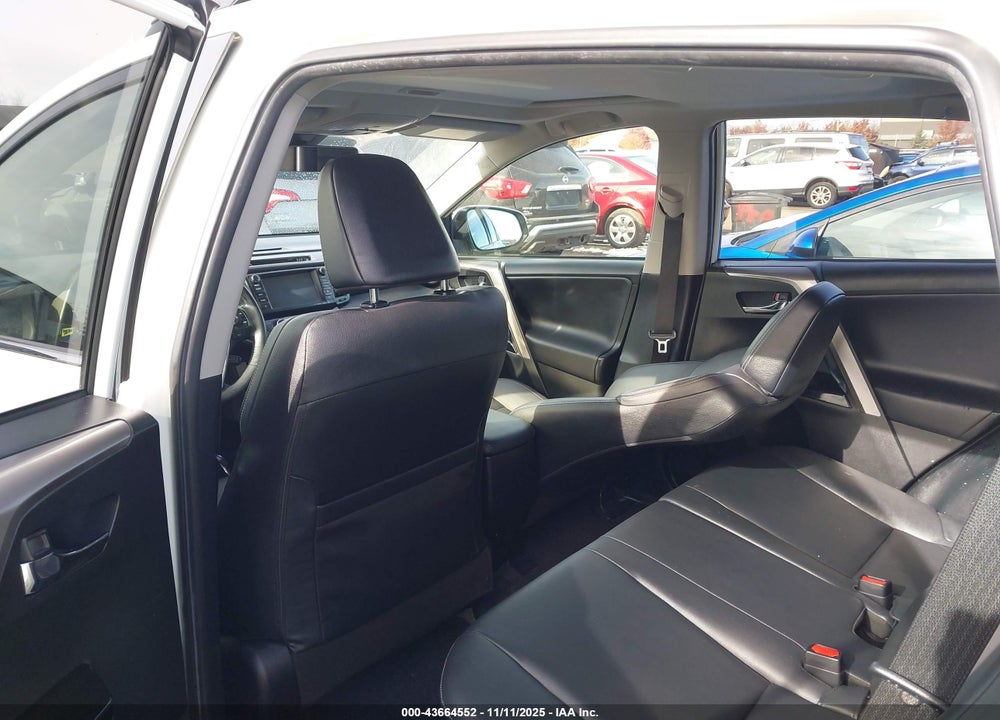 2018 TOYOTA RAV4 VIN: JTMDFREV8JJ190294