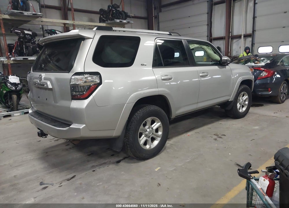 2021 TOYOTA 4RUNNER SR5 VIN: JTEMU5JR7M5881896