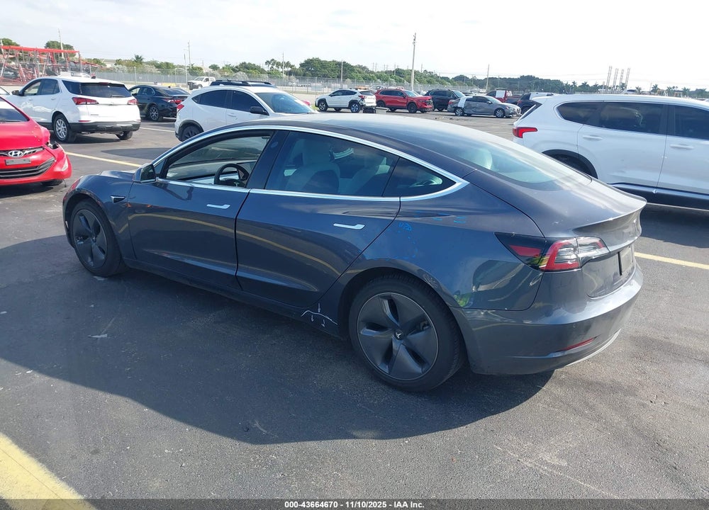 2020 TESLA MODEL 3 STANDARD RANGE PLUS REAR-WHEEL DRIVE/STANDARD RANGE REAR-WHEEL DRIVE VIN: 5YJ3E1EA8LF634555