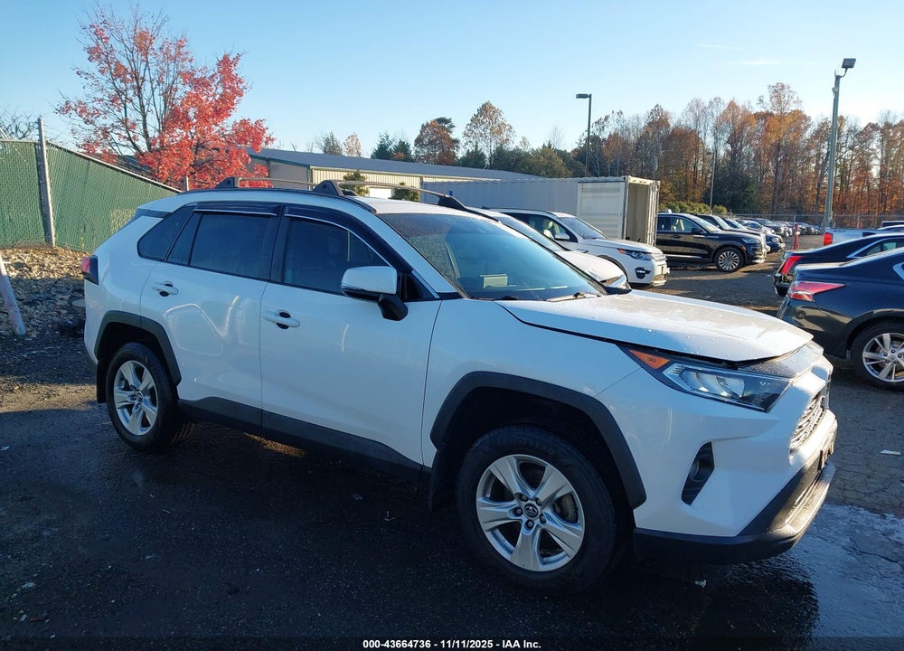 2021 TOYOTA RAV4 XLE VIN: 2T3P1RFV6MC161443
