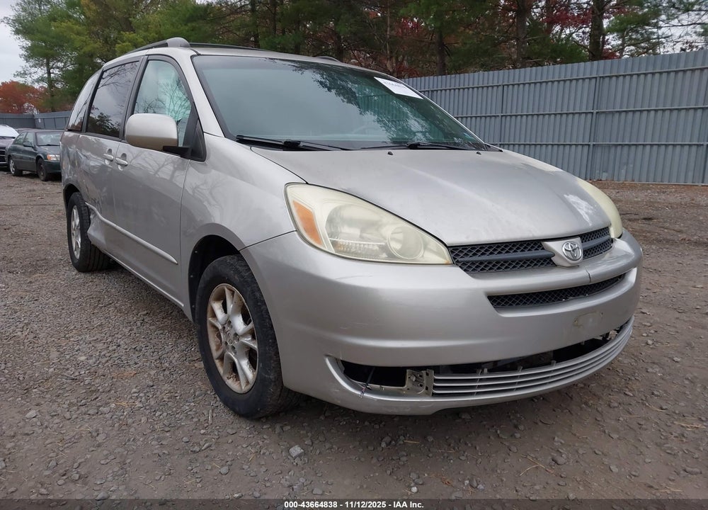 2004 TOYOTA SIENNA XLE VIN: 5TDZA22CX4S116588