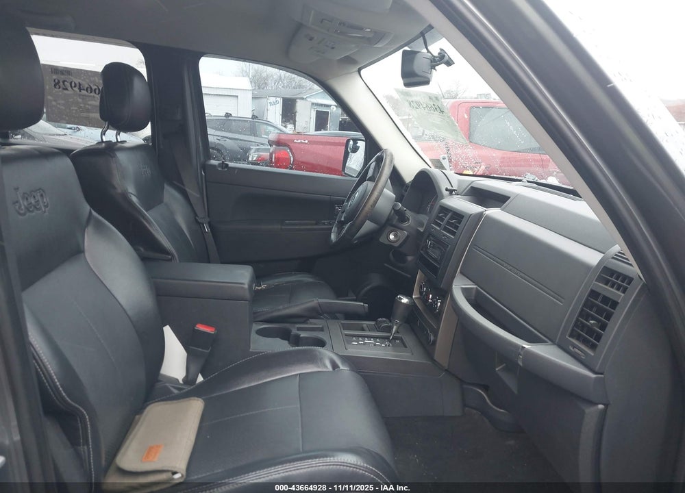 2012 JEEP LIBERTY VIN: 1C4PJMAK1CW164703