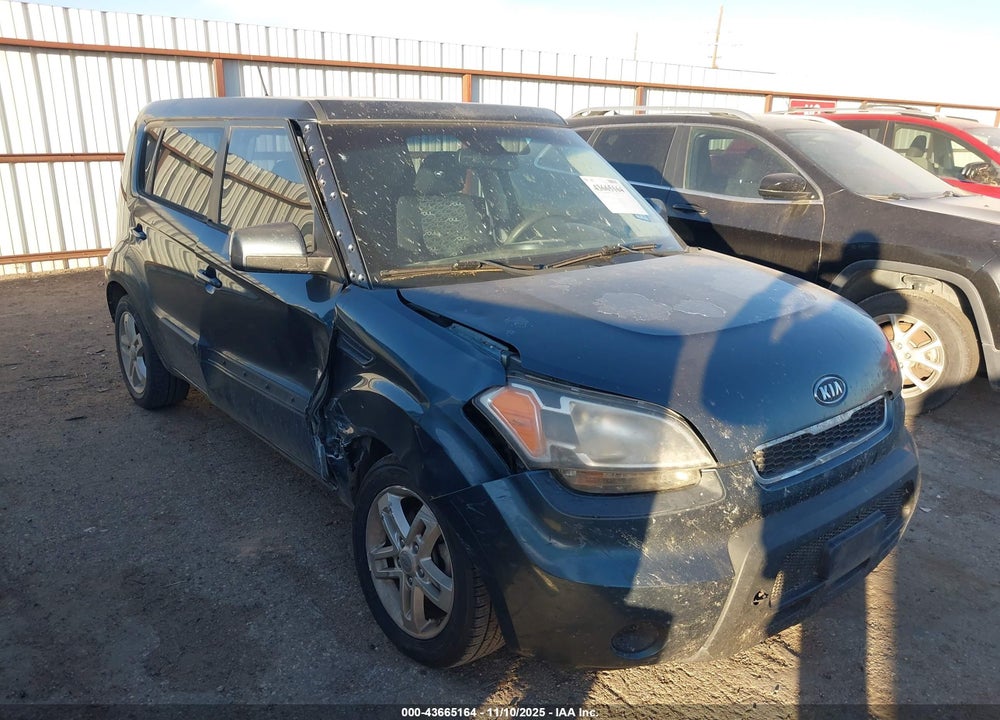 2011 KIA SOUL + VIN: KNDJT2A20B7295375