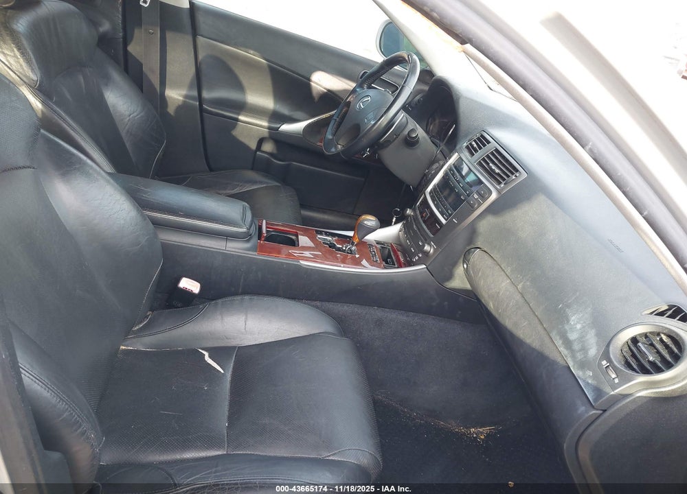 2006 LEXUS IS 350 VIN: JTHBE262265005550