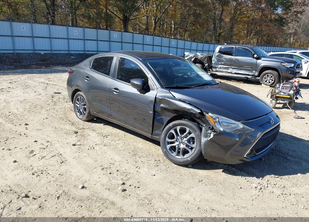 2019 TOYOTA YARIS LE VIN: 3MYDLBYV9KY520146