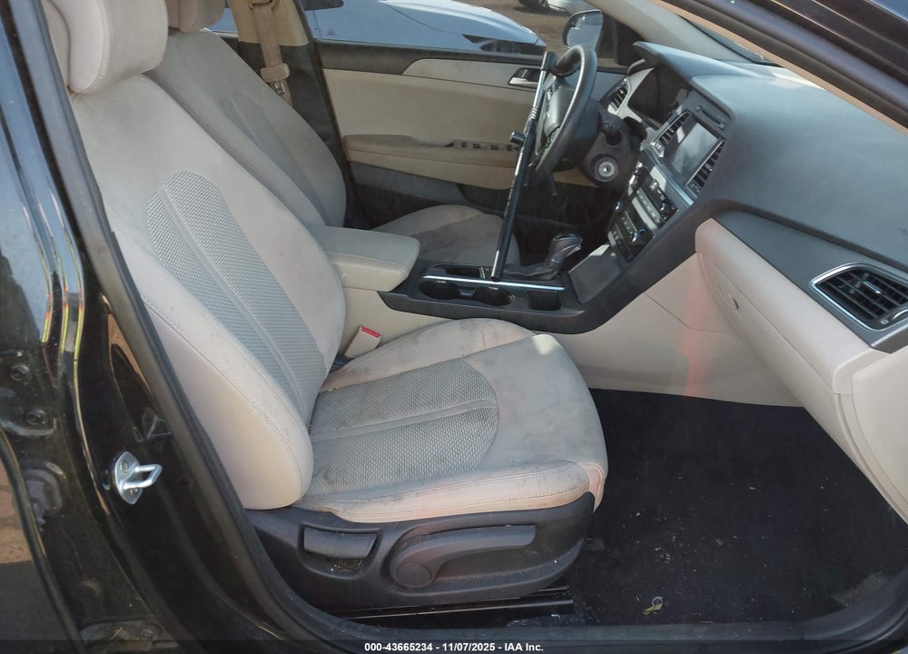 2016 HYUNDAI SONATA SE VIN: 5NPE24AF6GH406887