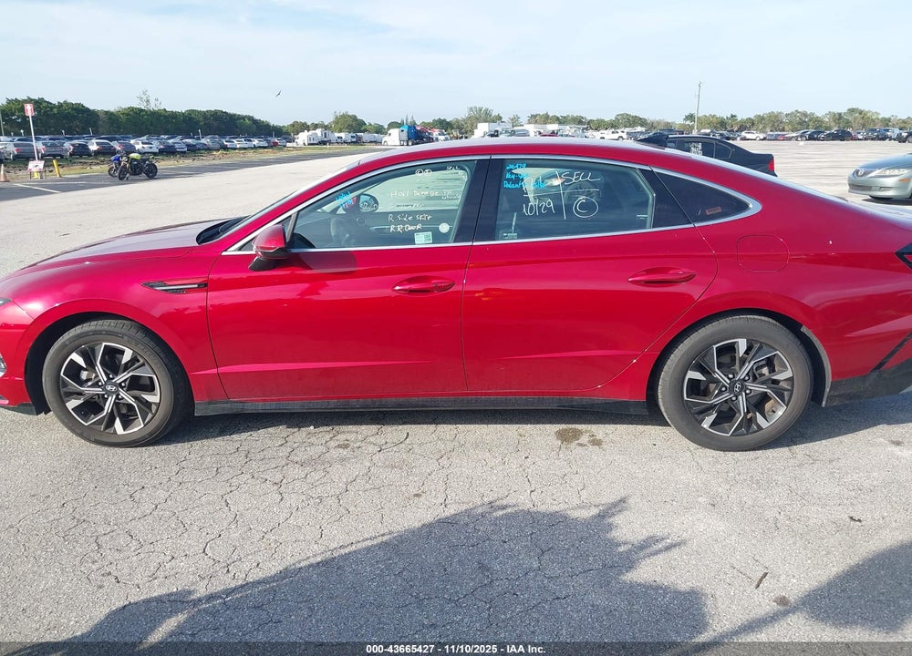 2024 HYUNDAI SONATA VIN: KMHL64JA9RA427089