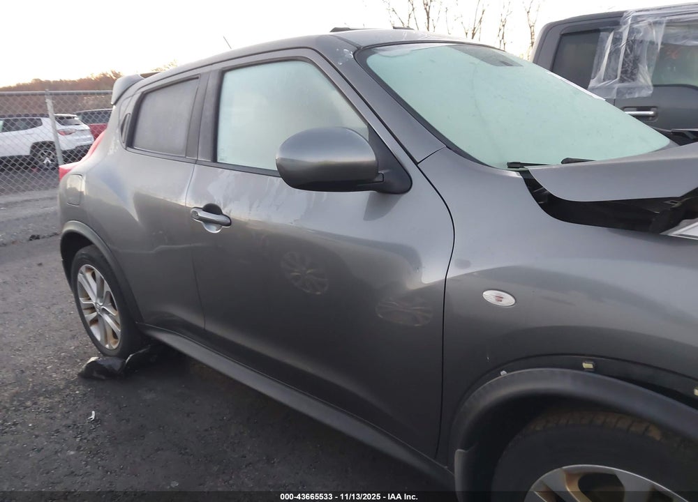 2011 NISSAN JUKE SV VIN: JN8AF5MV4BT010073