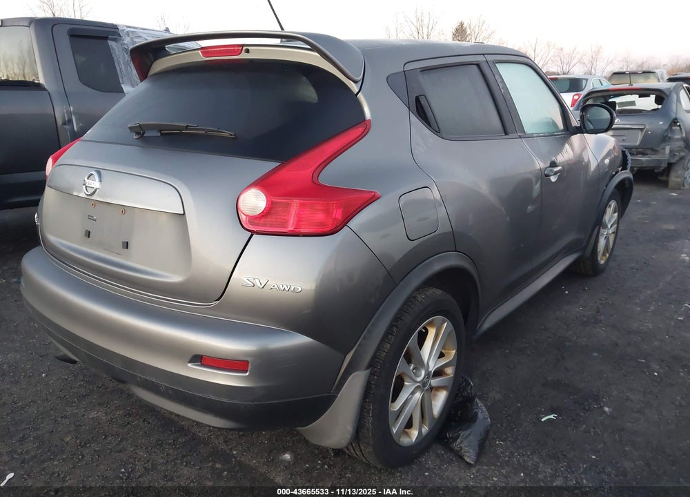 2011 NISSAN JUKE SV VIN: JN8AF5MV4BT010073