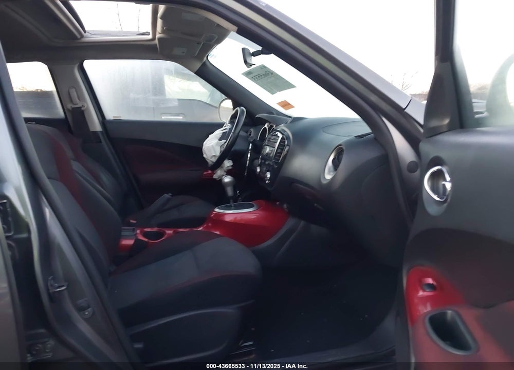 2011 NISSAN JUKE SV VIN: JN8AF5MV4BT010073