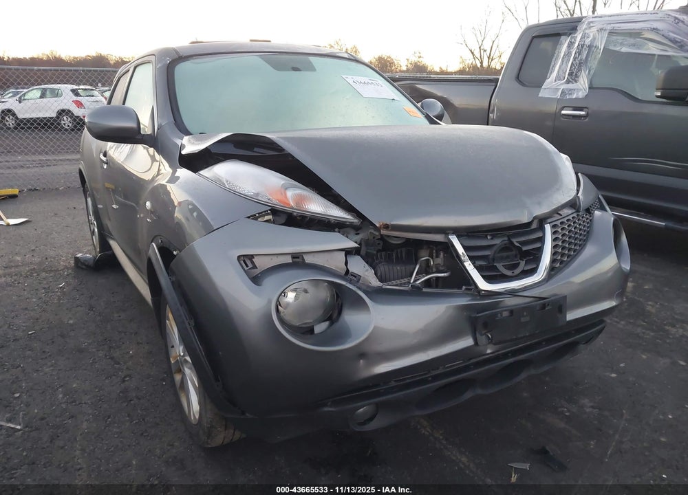 2011 NISSAN JUKE SV VIN: JN8AF5MV4BT010073