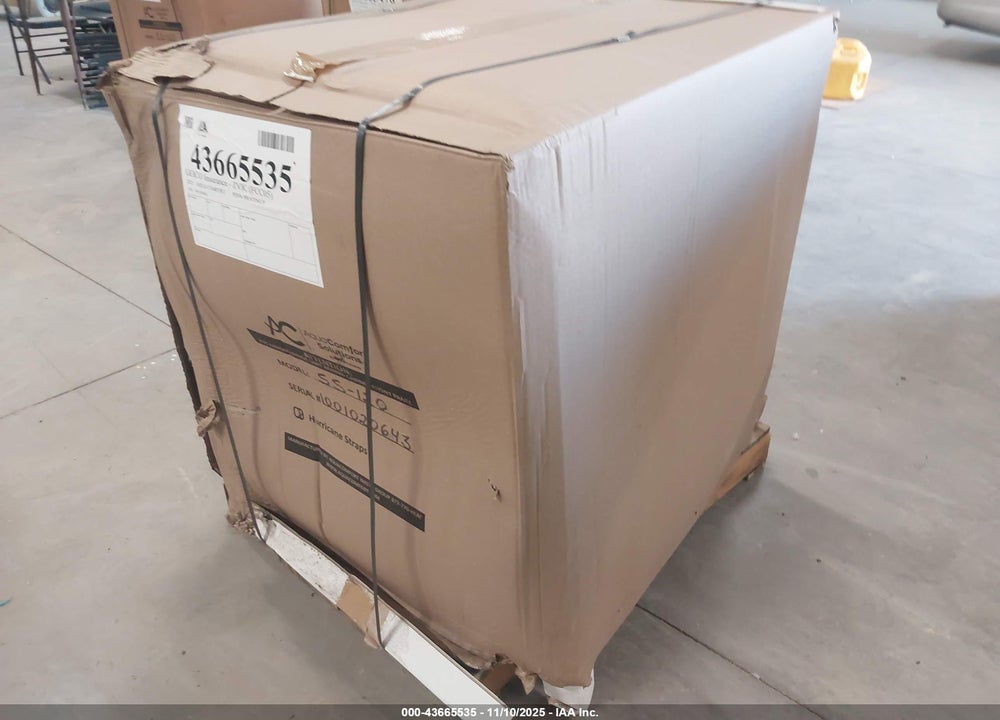 2025 AQUA COMFORT POOL HEATING PUMP SS120 VIN: 1001020643