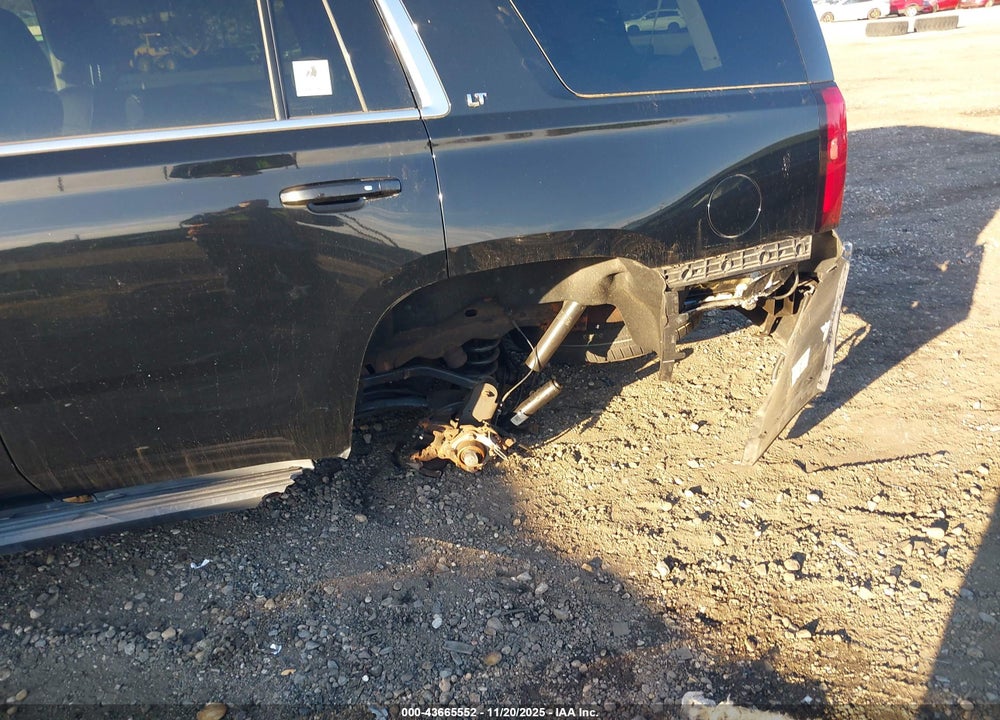 2015 CHEVROLET TAHOE LT VIN: 1GNSKBKC2FR699438