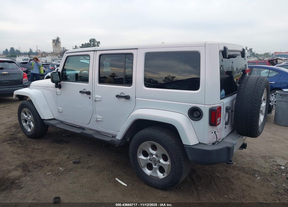 2014 JEEP WRANGLER UNLIMITED SAHARA VIN: 1C4HJWEG3EL179312