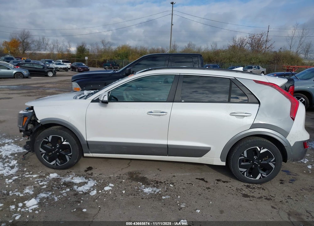 2023 KIA NIRO EV WAVE VIN: KNDCT3L18P5019998