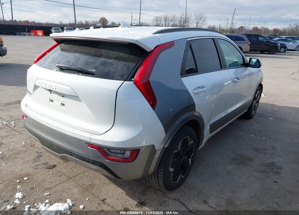 2023 KIA NIRO EV WAVE VIN: KNDCT3L18P5019998