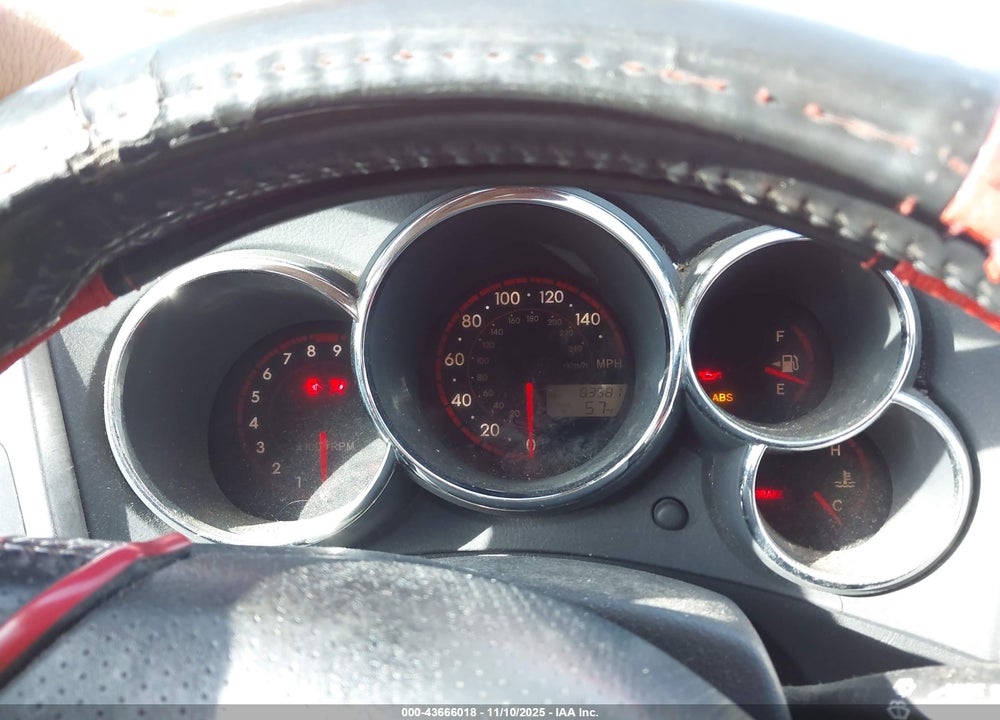 2005 TOYOTA MATRIX XRS VIN: 2T1KY32EX5C319236