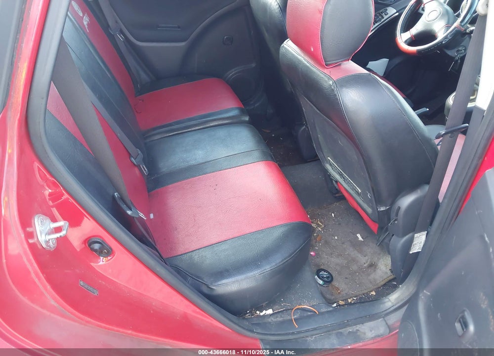 2005 TOYOTA MATRIX XRS VIN: 2T1KY32EX5C319236