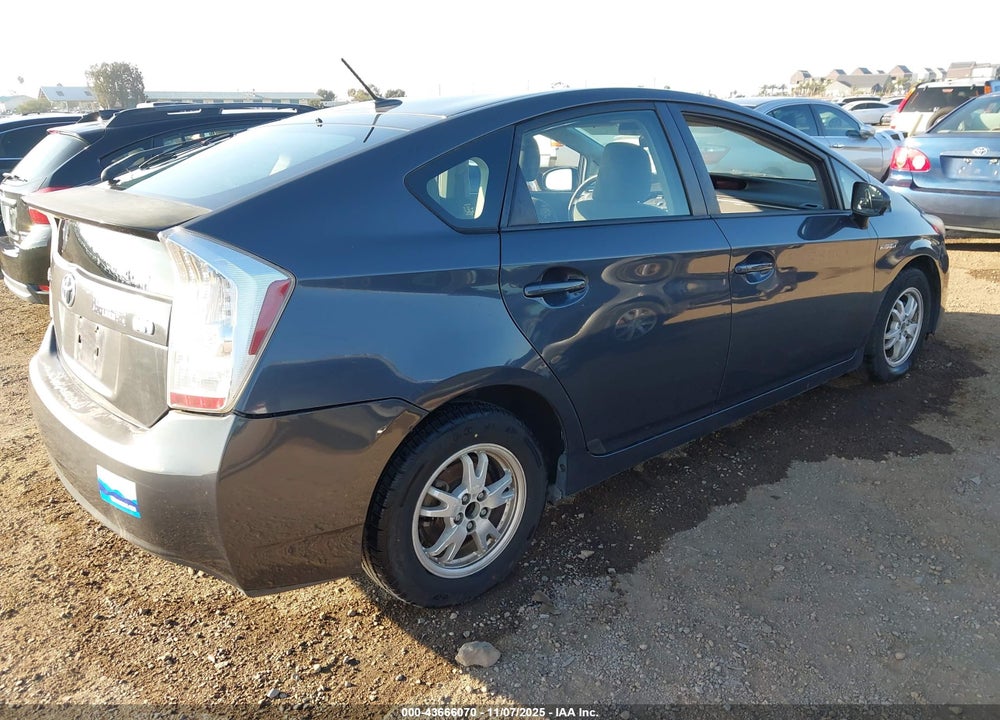 2011 TOYOTA PRIUS TWO VIN: JTDKN3DU1B0259852