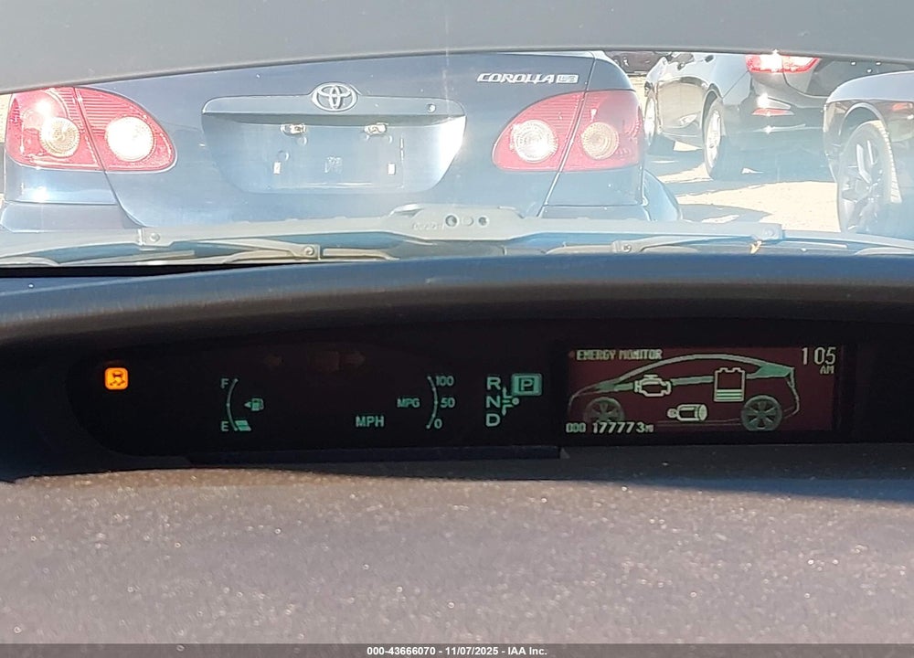 2011 TOYOTA PRIUS TWO VIN: JTDKN3DU1B0259852