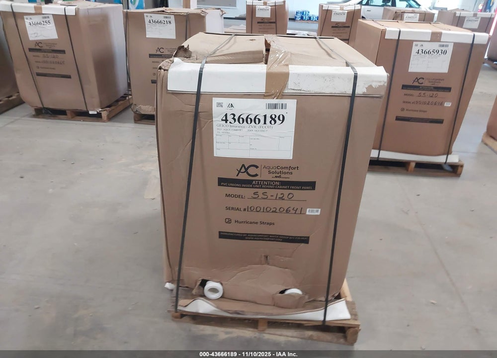 2025 AQUA COMFORT POOL HEATING PUMP SS120 VIN: 1001020641