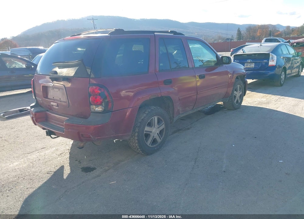 2007 CHEVROLET TRAILBLAZER VIN: 1GNDT13S772292683