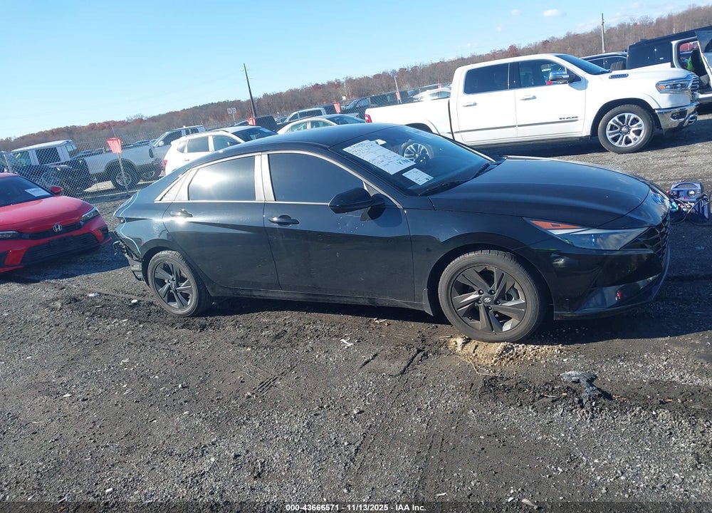 2023 HYUNDAI ELANTRA SEL VIN: KMHLM4AG7PU373457