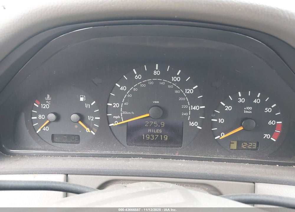 2001 MERCEDES-BENZ E 430 VIN: WDBJF70J81X054948