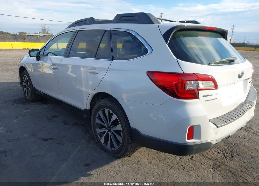 2015 SUBARU OUTBACK 2.5I LIMITED VIN: 4S4BSANC1F3251561
