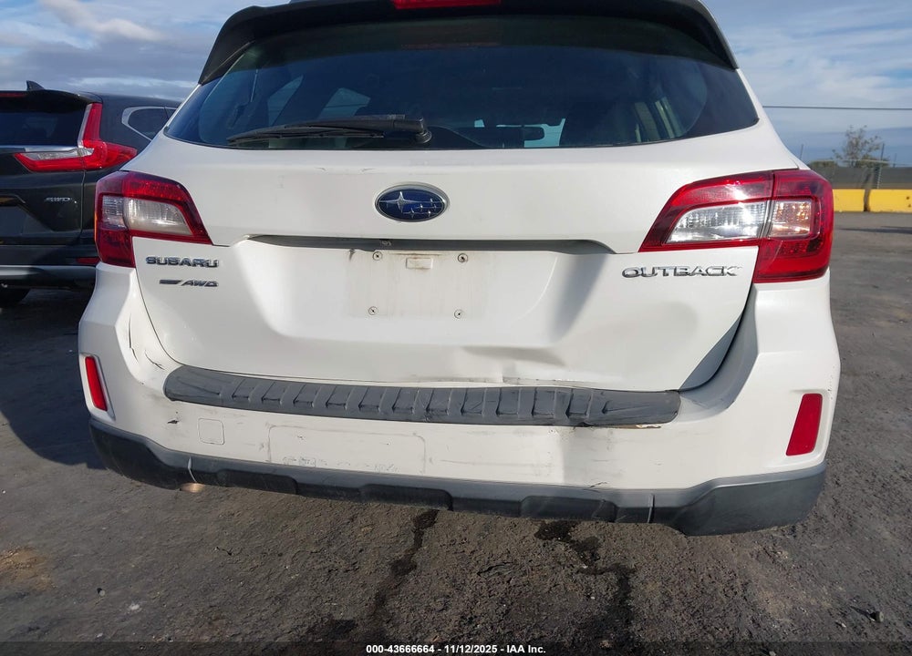 2015 SUBARU OUTBACK 2.5I LIMITED VIN: 4S4BSANC1F3251561