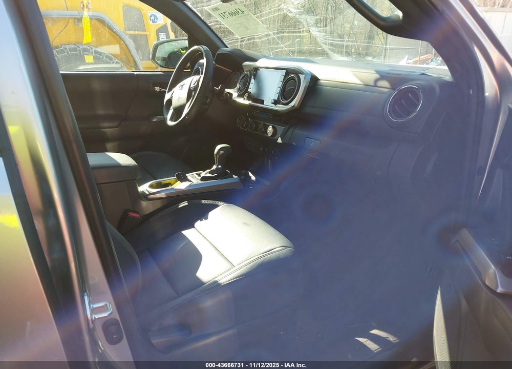 2023 TOYOTA TACOMA LIMITED VIN: 3TMGZ5AN2PM564753