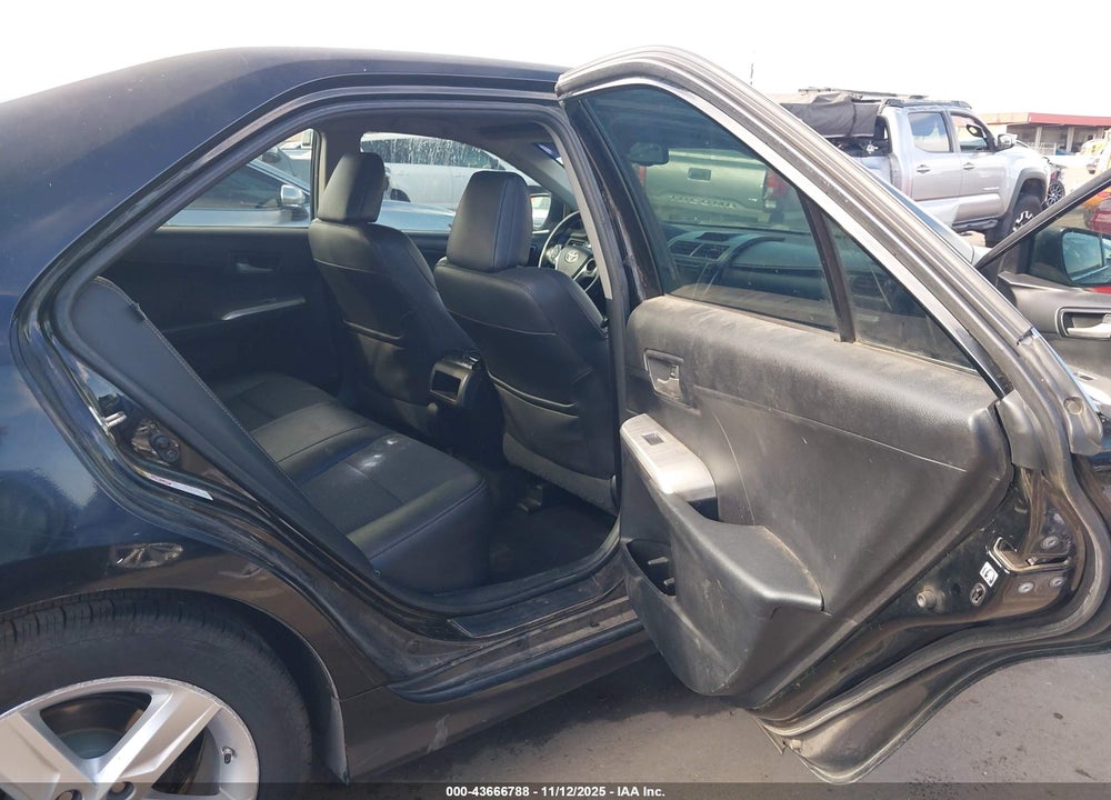 2014 TOYOTA CAMRY SE VIN: 4T1BF1FK6EU728830