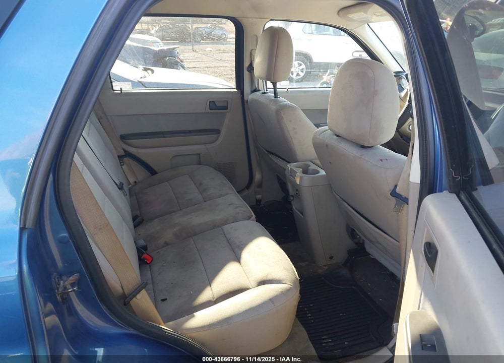 2010 FORD ESCAPE XLT VIN: 1FMCU9DG3AKD28012