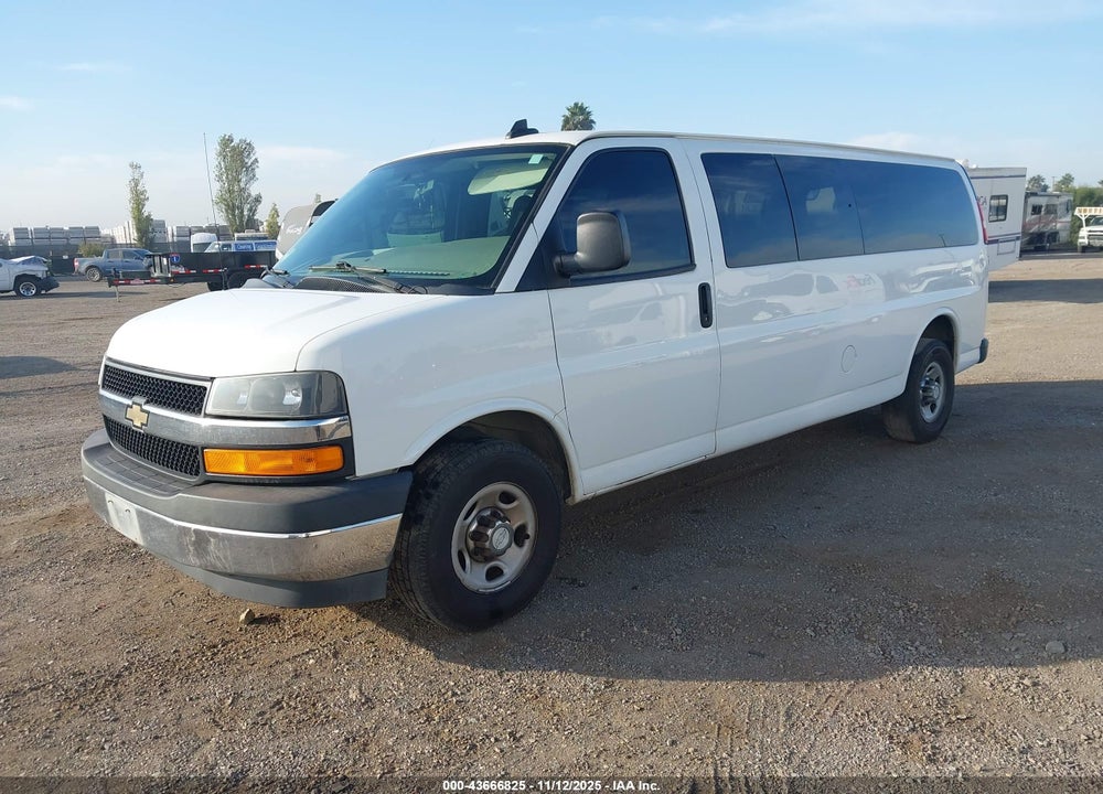 2017 CHEVROLET EXPRESS 3500 LT VIN: 1GAZGPFGXH1160742