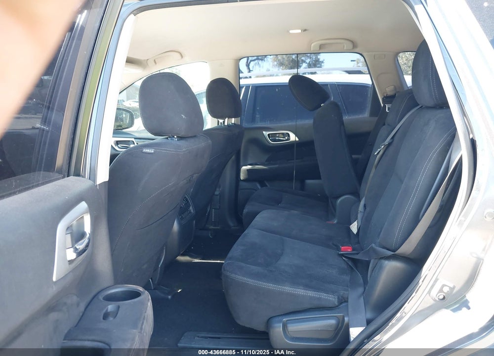 2014 NISSAN PATHFINDER SV VIN: 5N1AR2MN1EC638612