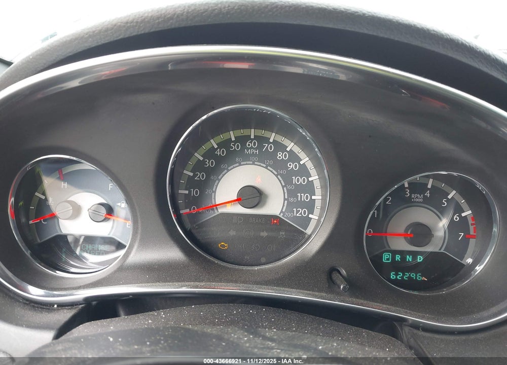 2012 CHRYSLER 200 TOURING VIN: 1C3CCBBG0CN173975