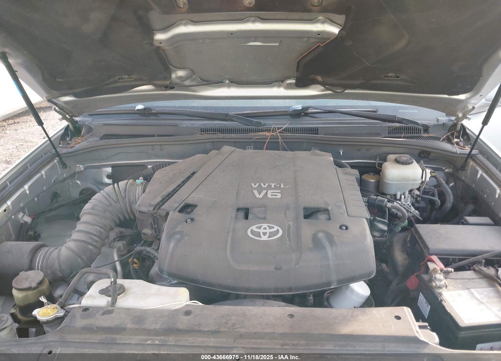 2005 TOYOTA 4RUNNER SR5 SPORT V6 VIN: JTEZU14R358023092