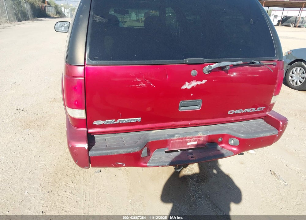 2001 CHEVROLET BLAZER LT VIN: 1GNCS13W412134603