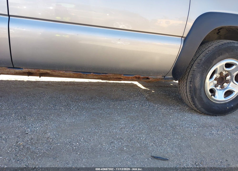 2001 CHEVROLET SILVERADO 1500 LS VIN: 1GCEC19T21Z179316